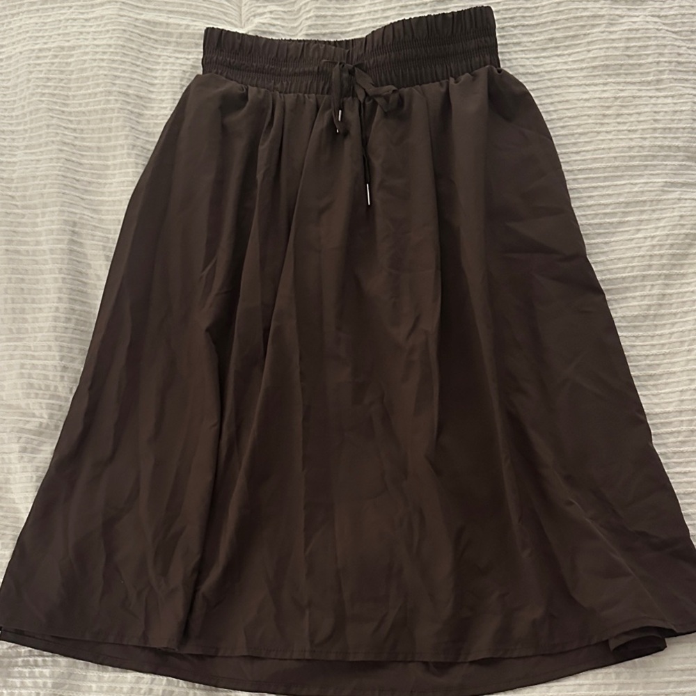 Snoga x Courtney Toliver Drawstring Tech Highrise Skirt BROWN